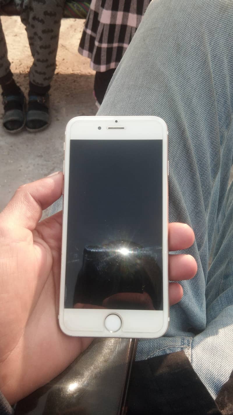 Apple iPhone 6 6
