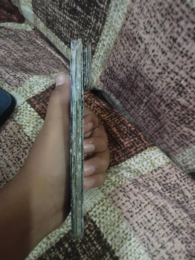 Apple iPhone 11 3