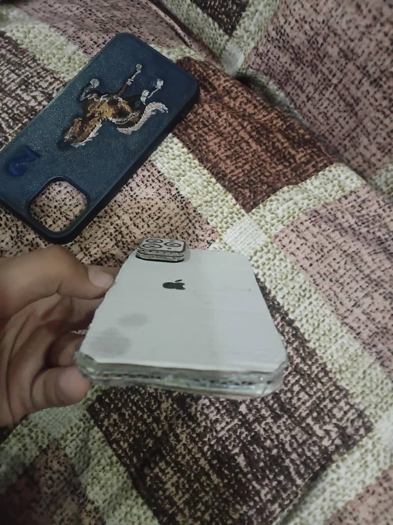 Apple iPhone 11 6