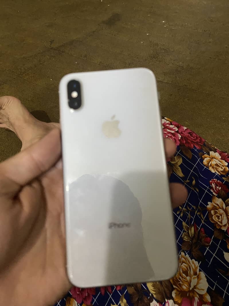 Apple iPhone X 3
