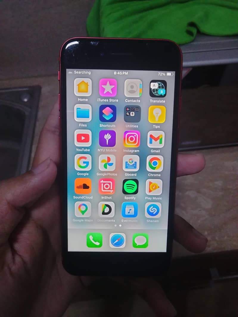 iPhone SE 2020 1
