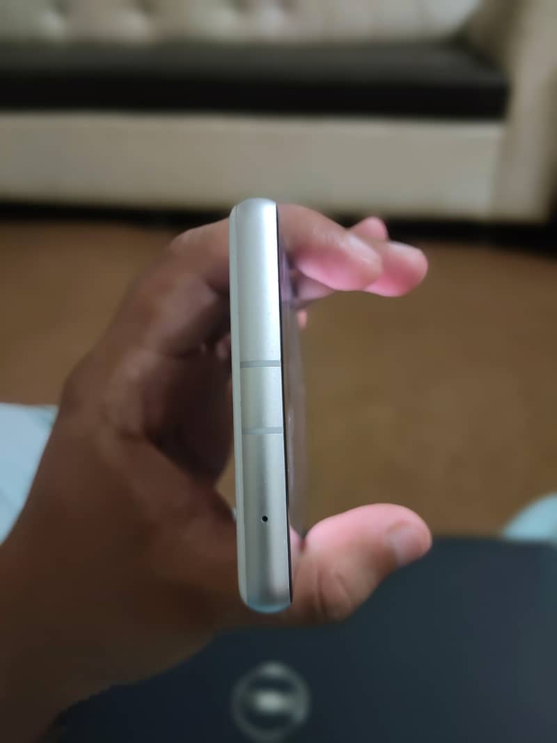 Google Pixel 7a 4