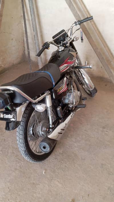 Honda 125 2024 modal