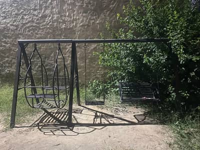 metal swing set triple swings