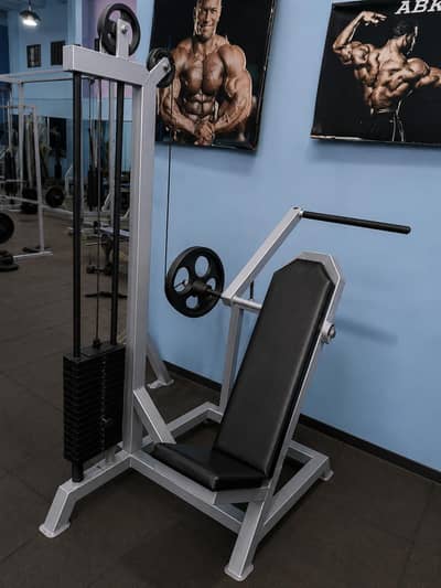 Commercial Pullover Machine – Good Condition