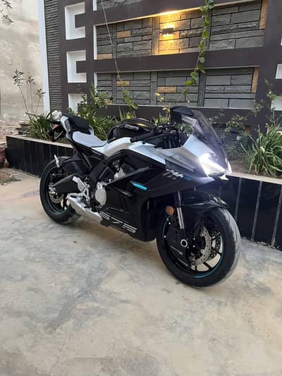 CFMoto 675 SR-R (2025) – First Owner | Fully Loaded Accessories