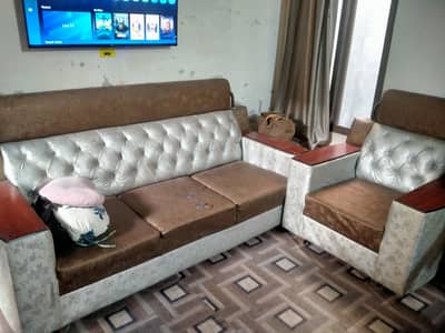 5 seater sofa new condition