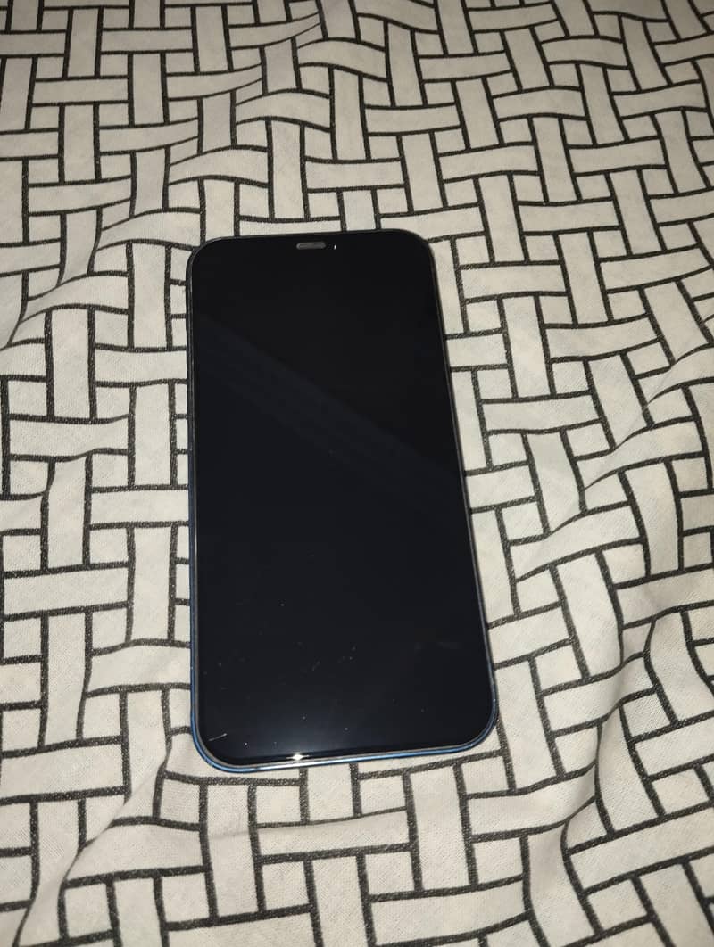 Apple iPhone 12 6