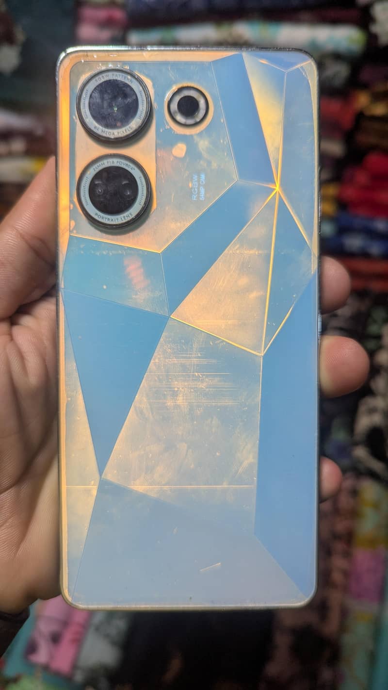Tecno CAMON 20 Pro,,, 8/256 0