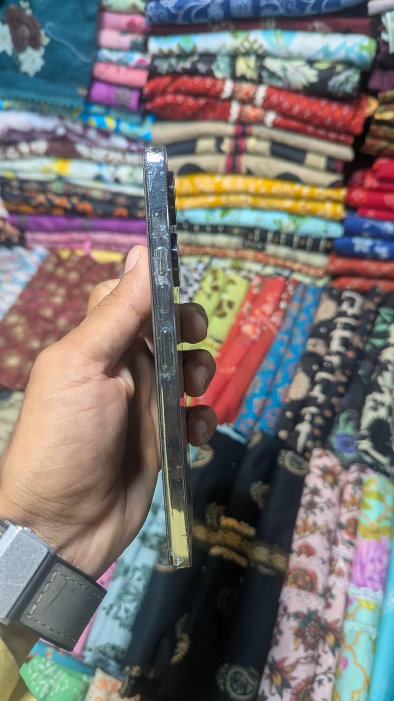 Tecno CAMON 20 Pro,,, 8/256 3