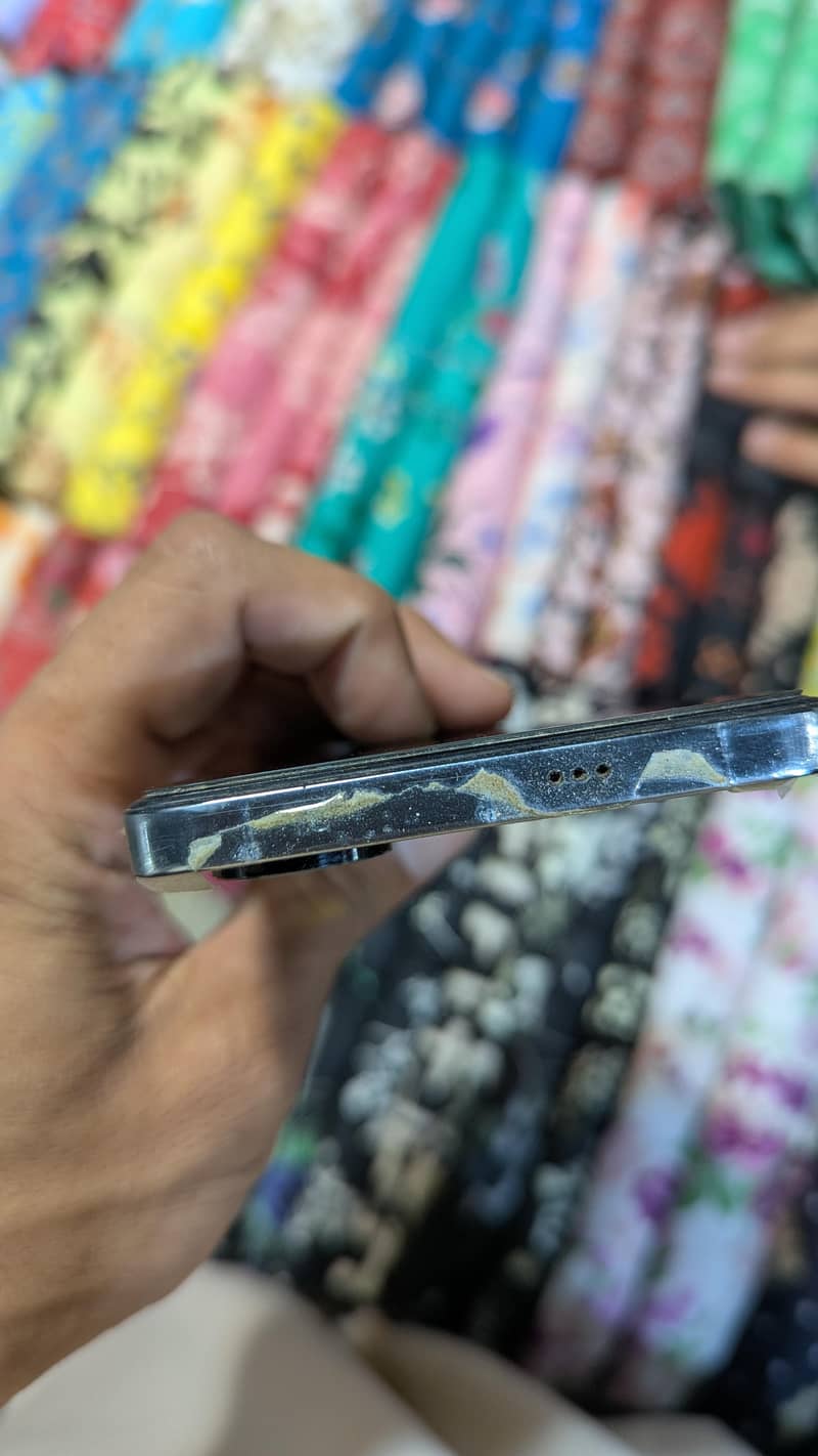 Tecno CAMON 20 Pro,,, 8/256 7