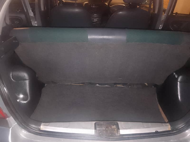 Toyota Vitz 2000 9