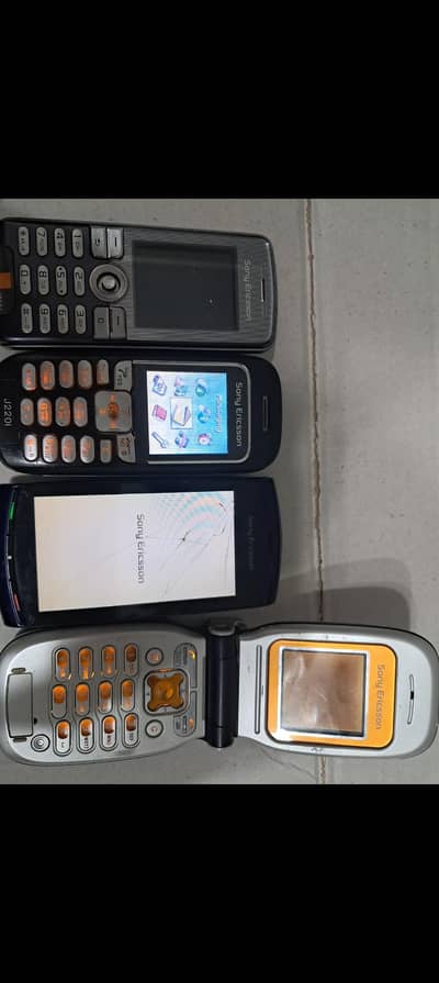 Sony Ericsson 4 Set Rs 5500 Aik Set Nae Milay Ga