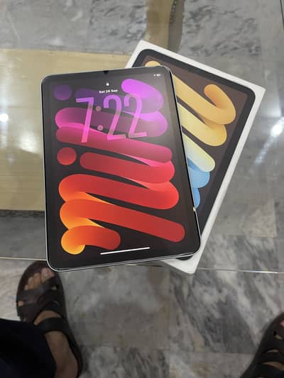 iPad mini 7 128 gb with box
