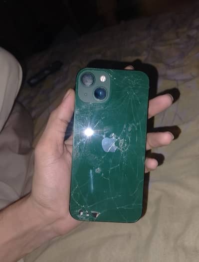 Apple iPhone 13