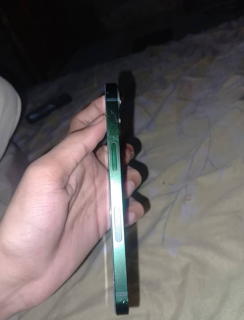 Chance peice  sunday deal iPhone 13 3