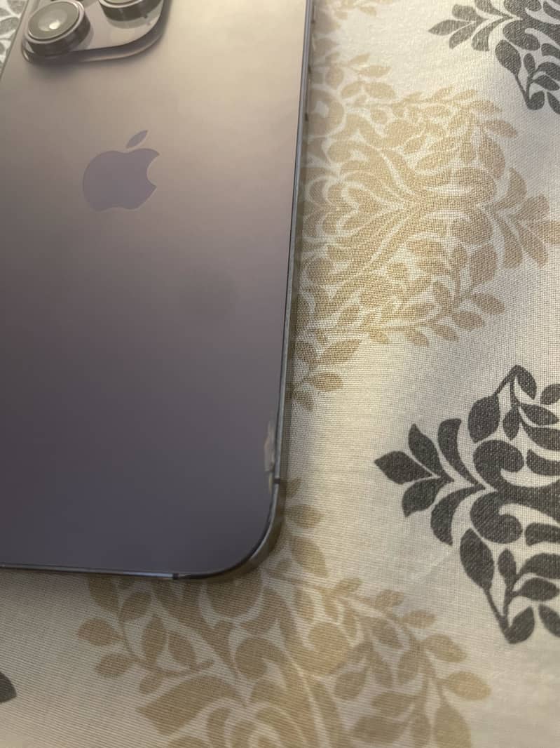 Apple iPhone 14 Pro Max 4