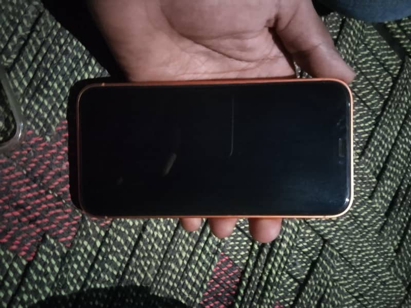 Apple iPhone XR 0
