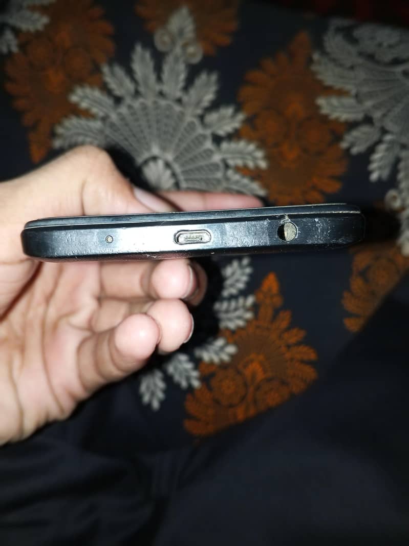 Xiaomi Redmi A2 Plus 3