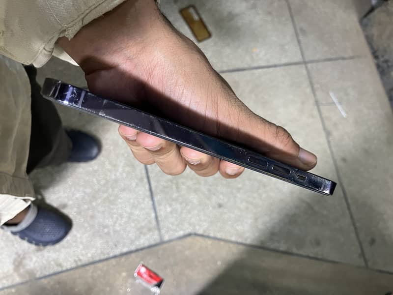 Apple iPhone 14 Pro Max 2