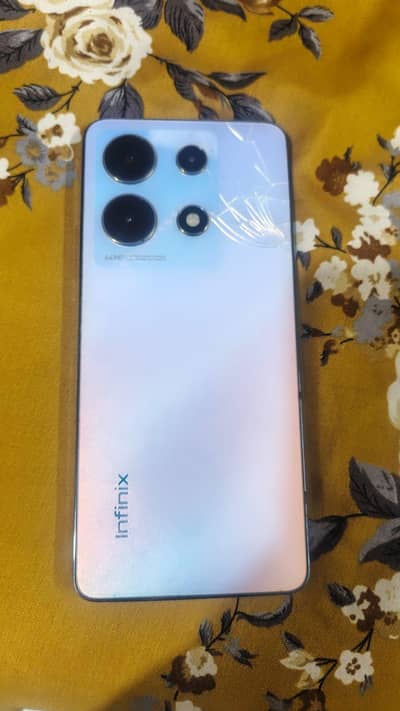 Infinix Note 30