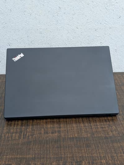 Lenovo Thinkpad P14S Core i7 11th Gen 24/256 4gb Dedicated Card