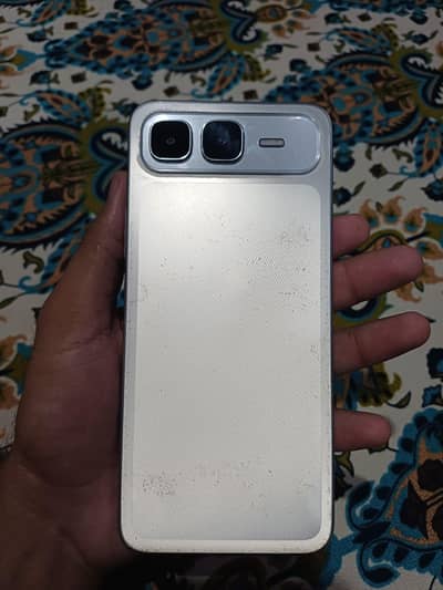 Infinix Smart 10 plus.     4gb/128gb