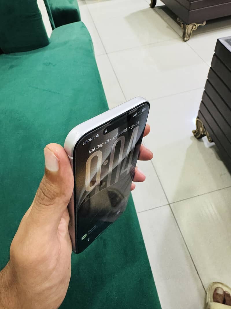 Apple iPhone 15 Pro Max 3