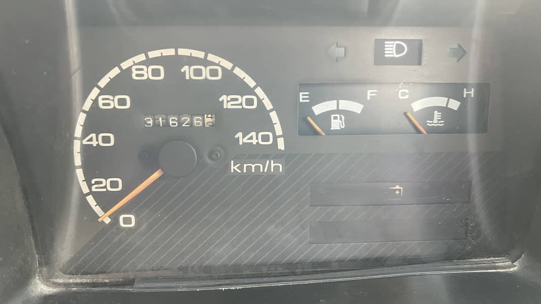 Suzuki Mehran VX 2000 4