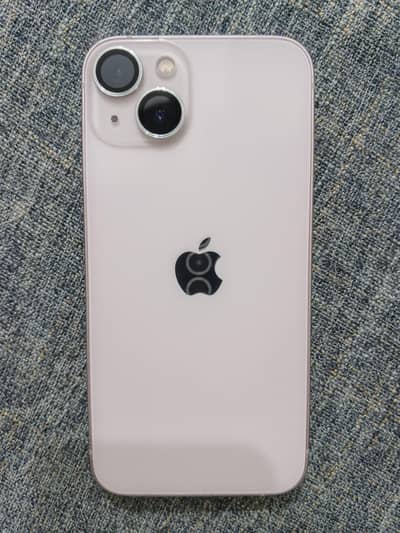 Apple iPhone 13