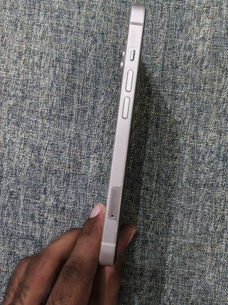 Apple iPhone 13 1