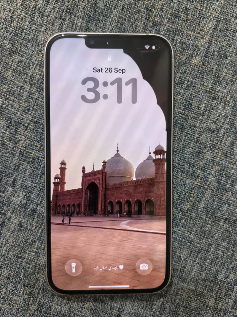 Apple iPhone 13 2