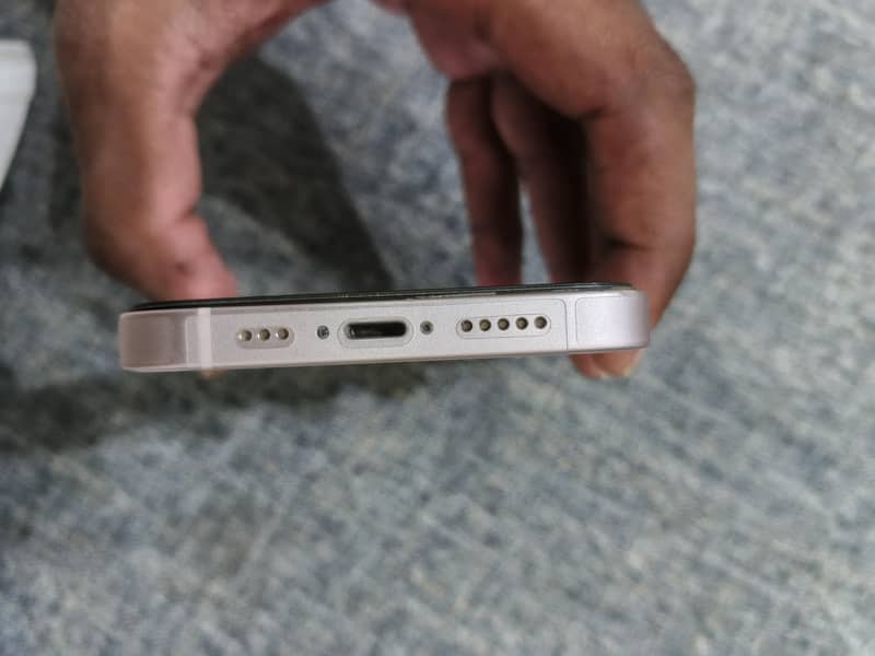 Apple iPhone 13 3
