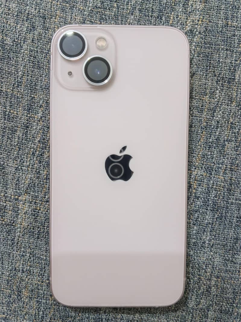 Apple iPhone 13 5