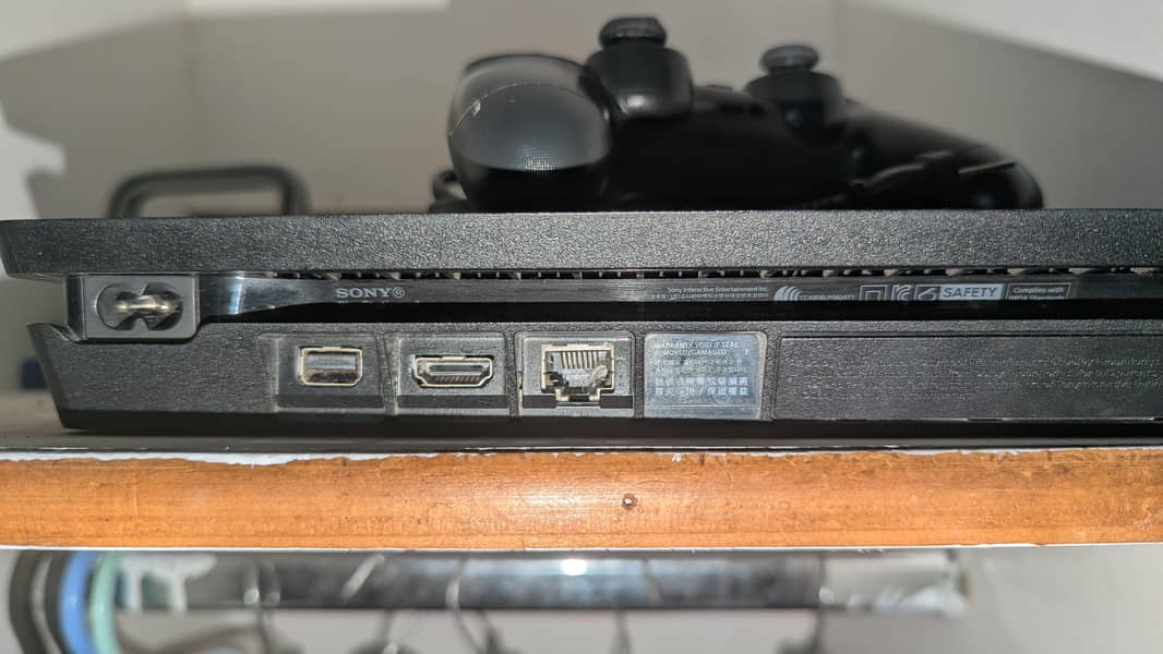 **Ps4 slim** SEALED 2