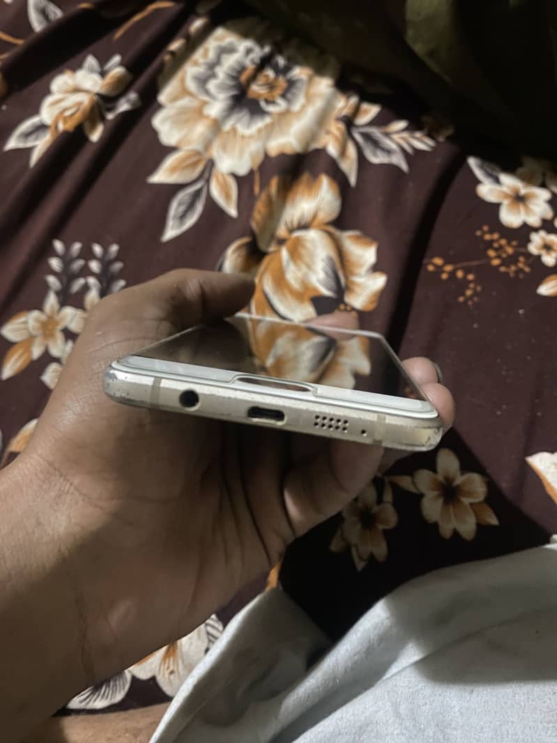 Samsung Mobile A5 4