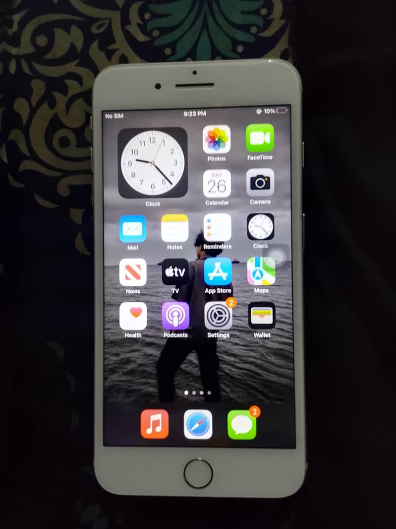 Apple iPhone 7 Plus 1