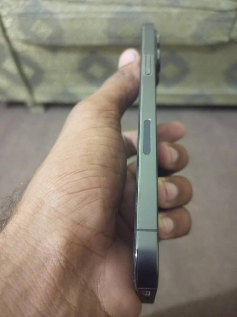 Apple iPhone 13 Pro Max 5