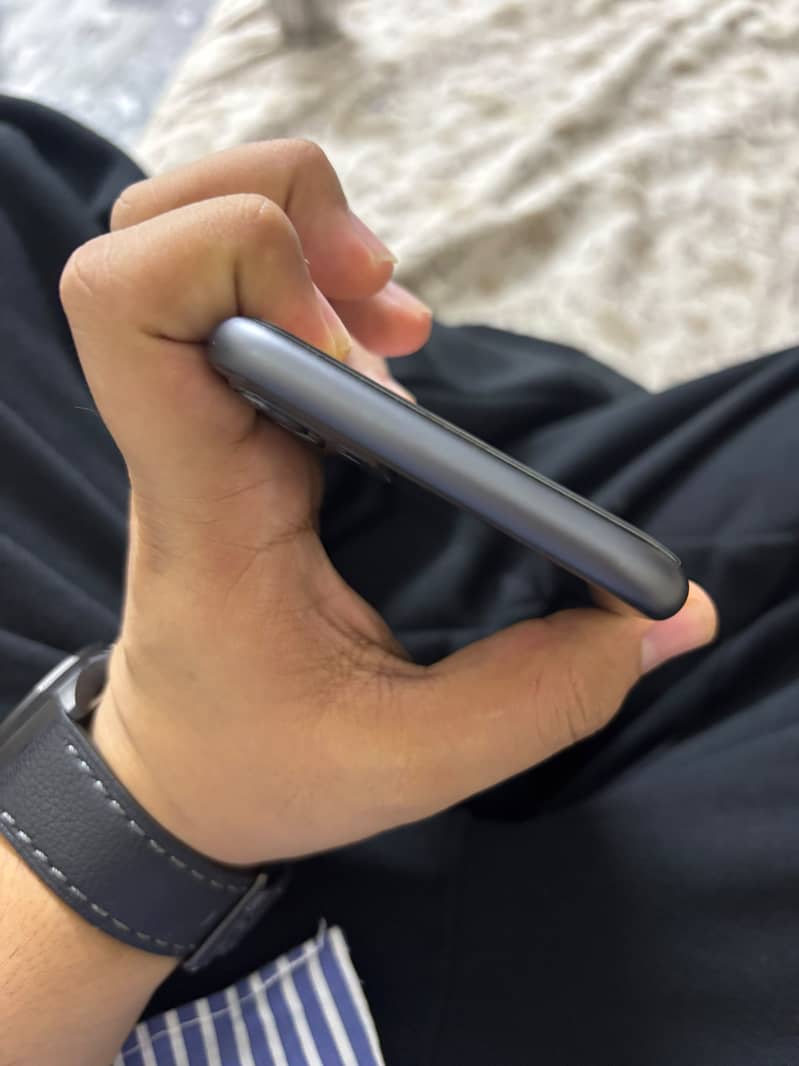 Apple iPhone 11 2