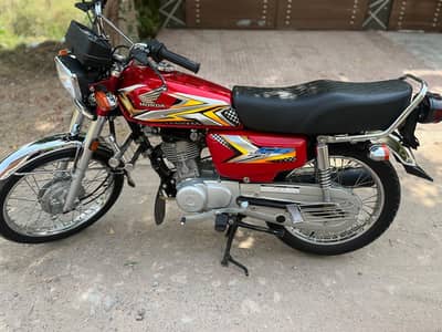 Honda 125 for sale lush condition