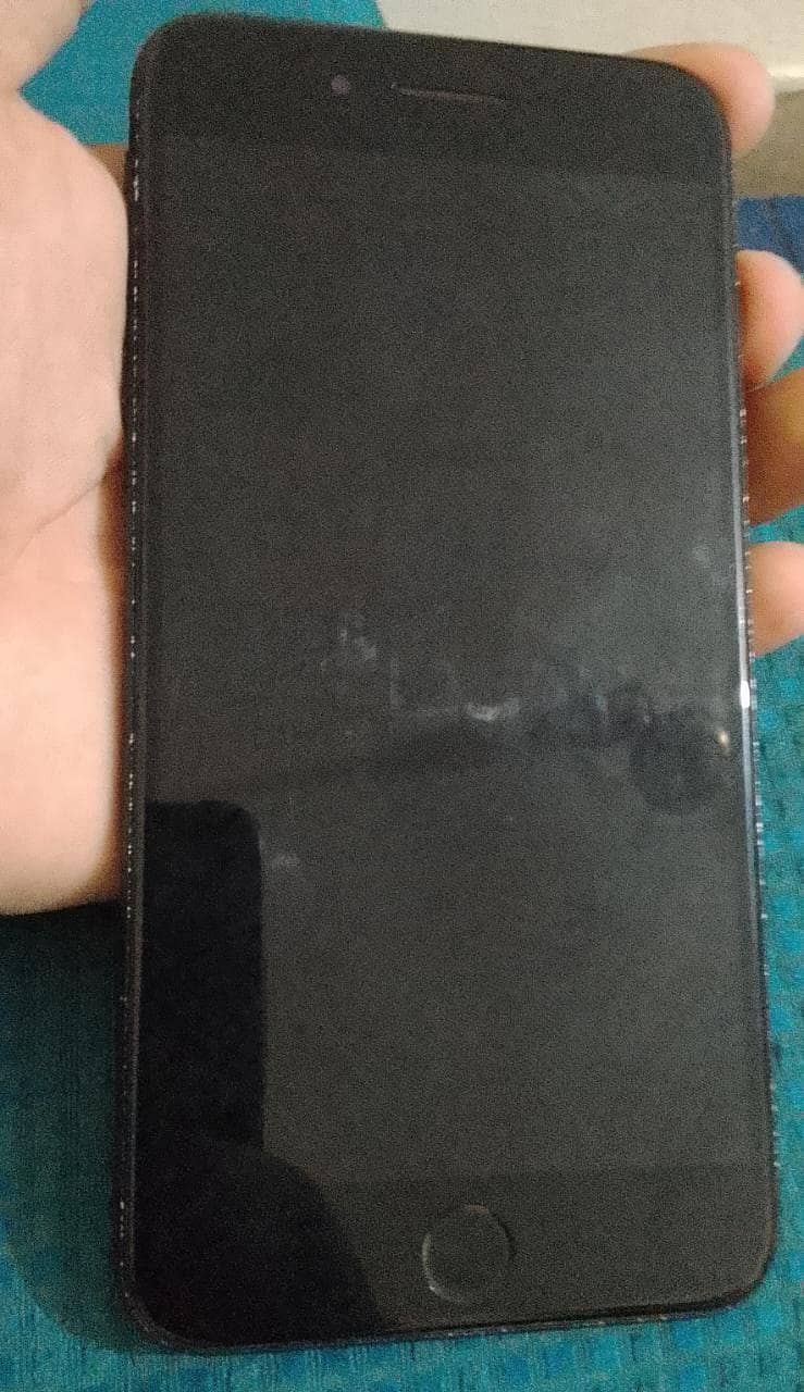 Apple iPhone 7 Plus 32gb 1