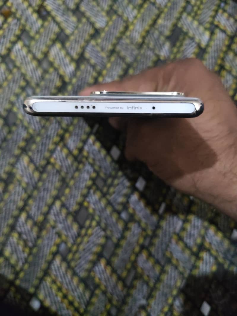 Infinix Zero 30 5