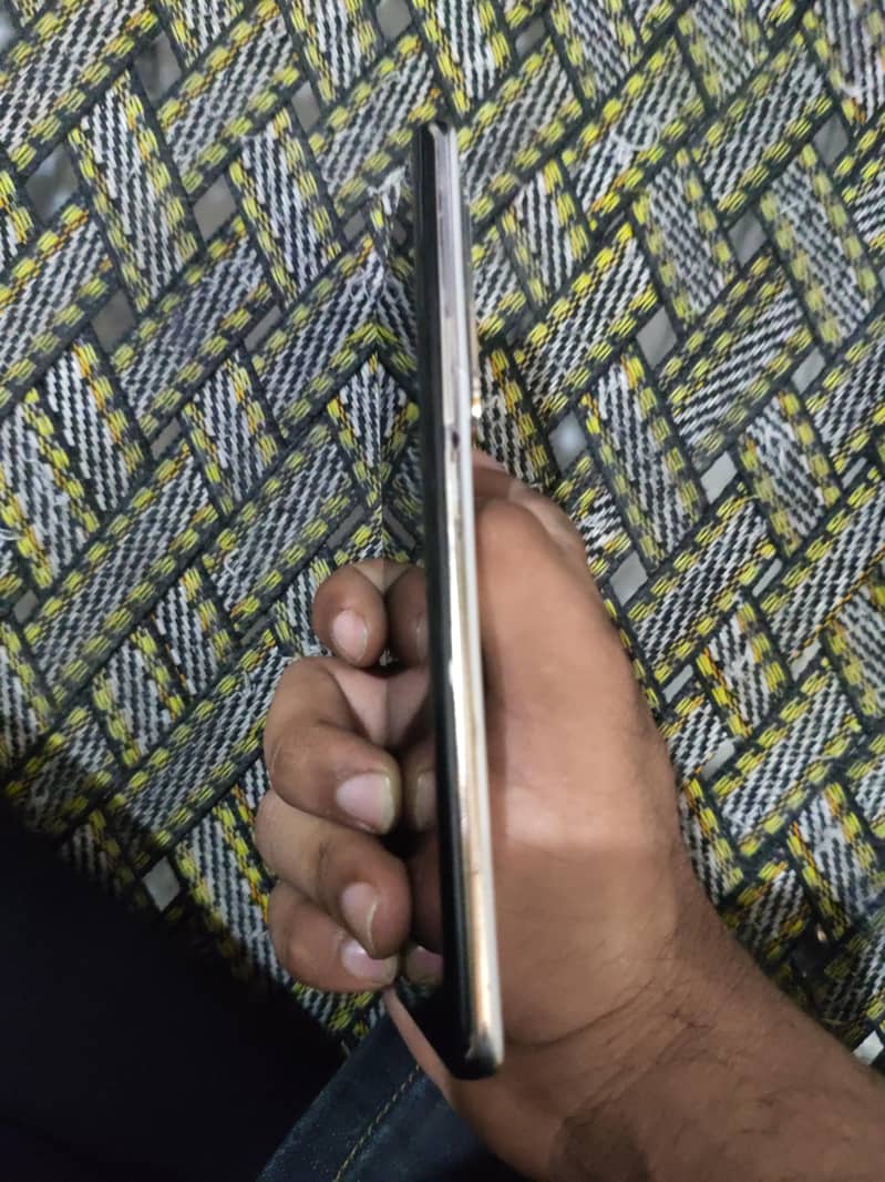 Infinix Zero 30 7
