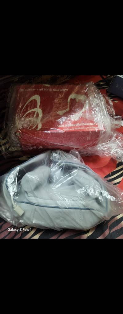 Electric Neck and Shoulder Massager with Heat