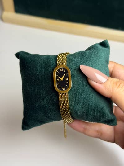 Clock bangle Not watch just style