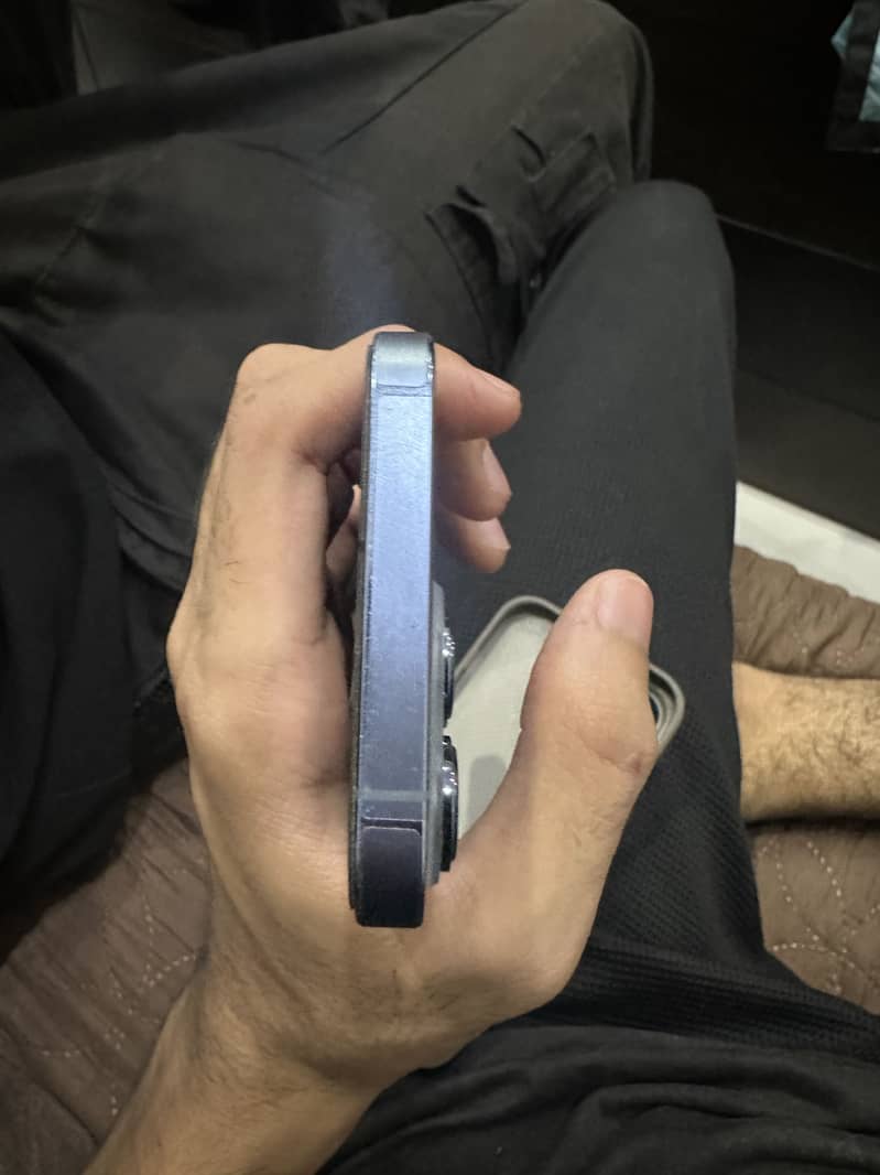 Apple iPhone 13 Pro 3