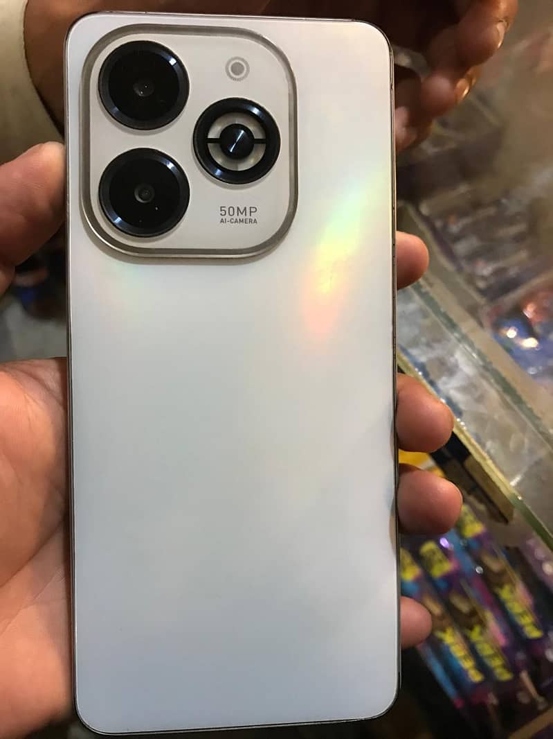 Infinix Smart 8 Plus 0