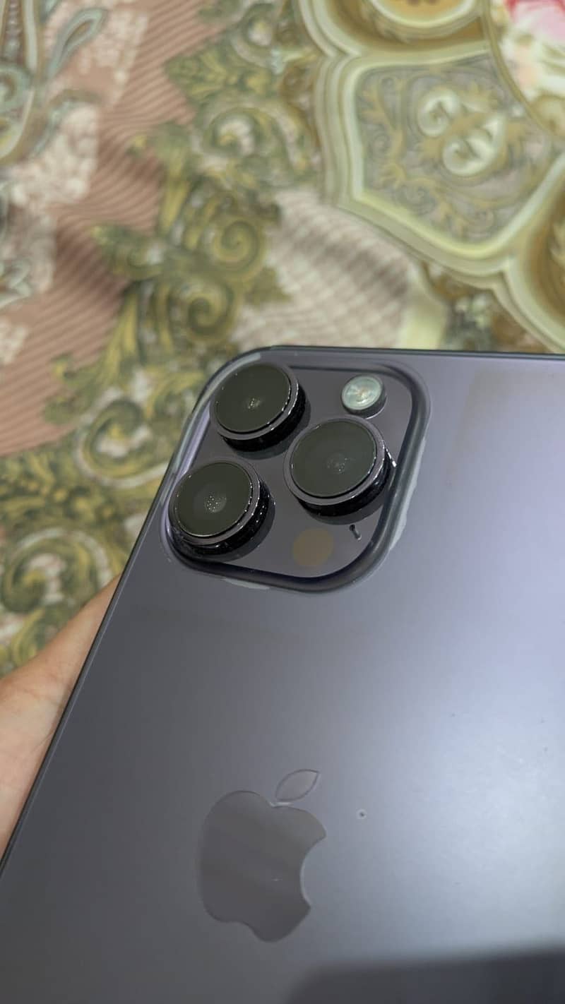 Apple iPhone 14 Pro Max 2