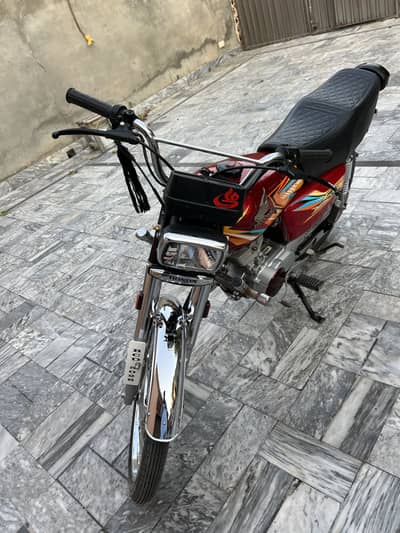 25/26 model motercycle is very neat and clean