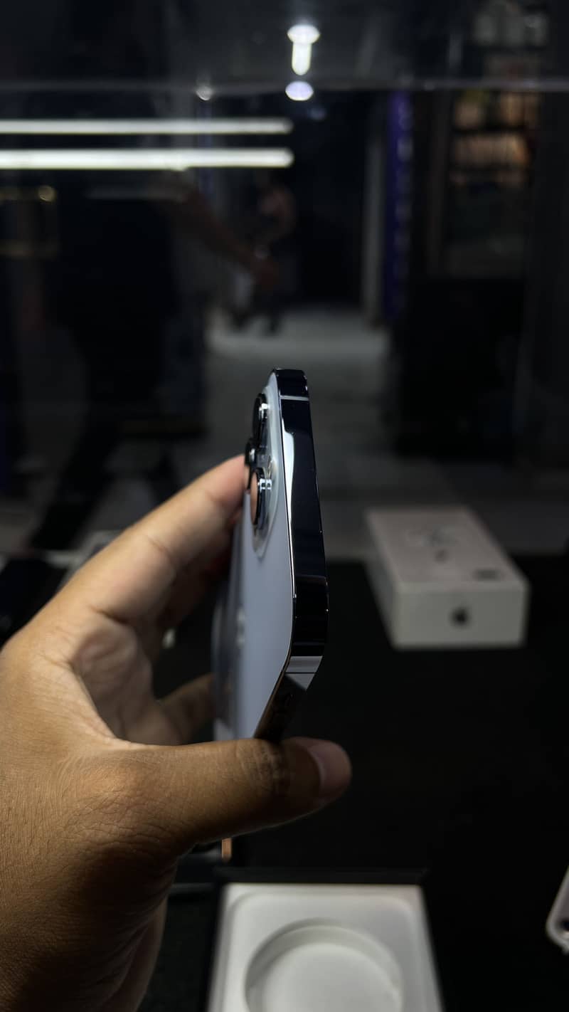 Apple iPhone 13 Pro Max 5
